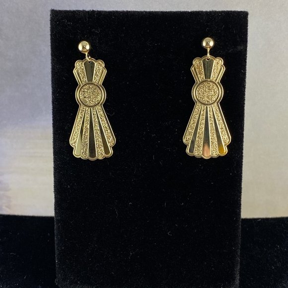 SOLD Vintage 14 Karat Gold Southwest Concho Earrings - Picture 2 of 6